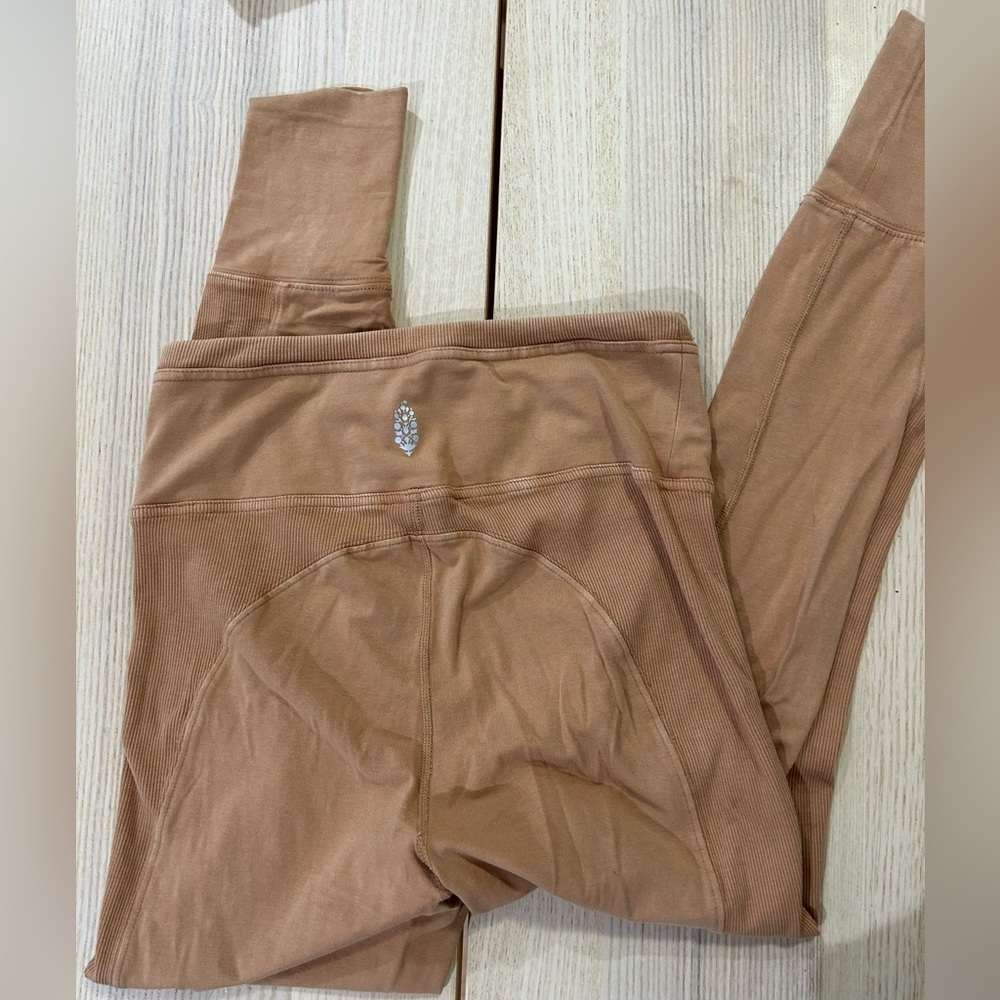 Free people, FP movement tan leggings.